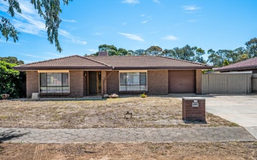 43 Caulfield Crescent, Paralowie