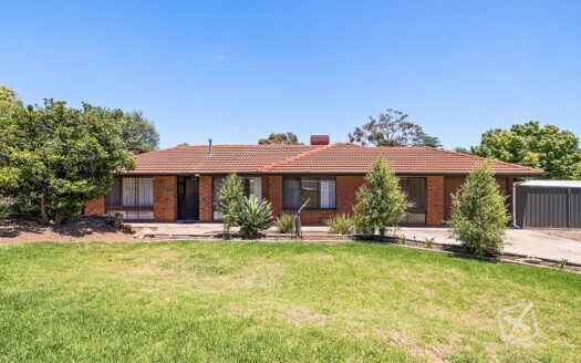 1 Bovard Court, Trott Park